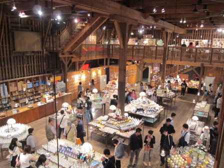 玻璃工藝店一景