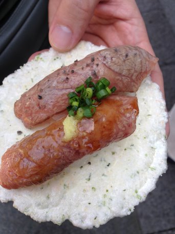 飛騨牛にぎり寿司JPY700二貫