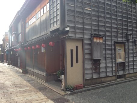 東茶屋街一景
