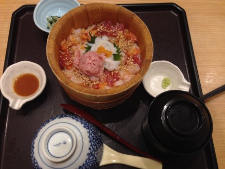 海の彩りおひつごはんJPY1047