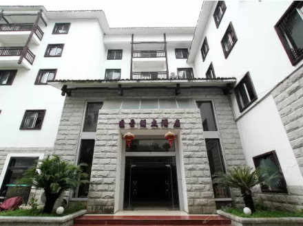 陽朔匯景閣酒店大門