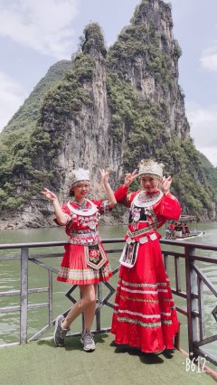 美麗的景色與服飾
