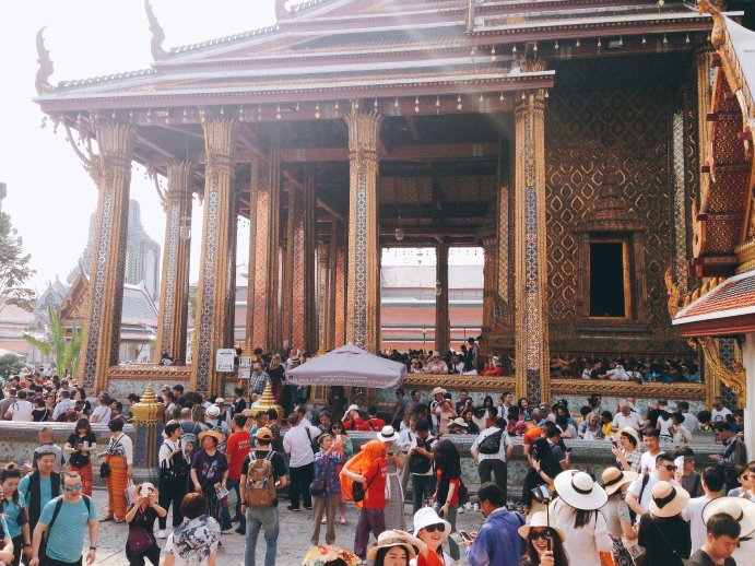 人滿為患的玉佛寺