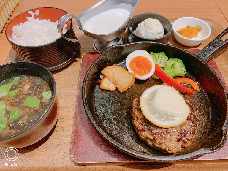 レモンバターハンバーグ